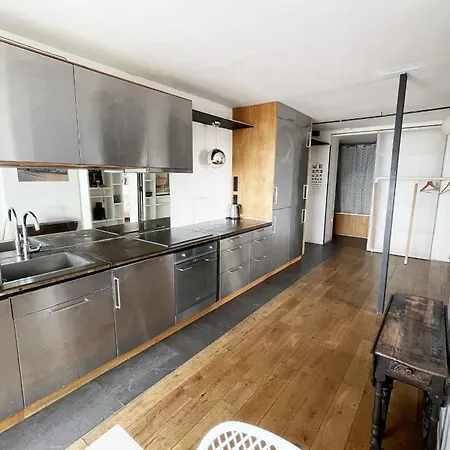 Apartamento Modern With Balcony